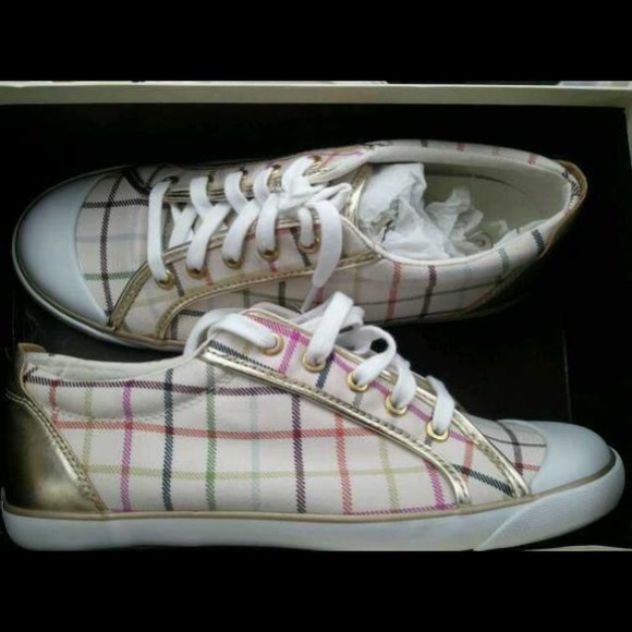 Coach Shoes - NIB Authentic Coach Barrett style sneakers size 10