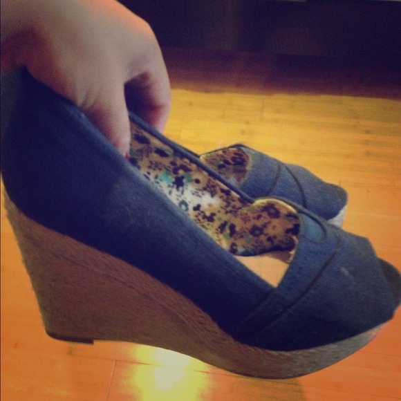 Blue Soda Wedges