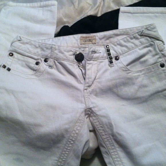 ✅Reduced✅White free people jeans