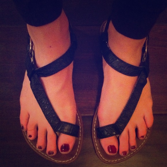 *SOLD IN BUNDLE*Montego Bay Club Black Sandals