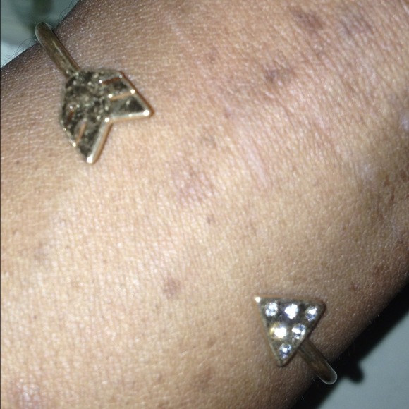 Gold cuff - Picture 2 of 2