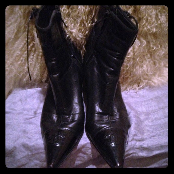 Chanel boots ..authentic