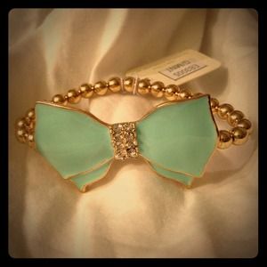 *One Tiffany blue left** restocked 1/22