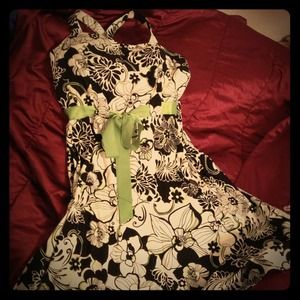 XxxxxxxxBeautiful dress for any womenxxxxxx