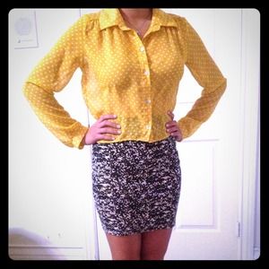 Hi-low sheer polka dot yellow blouse size Small