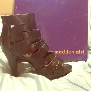 **REDUCED PRICE** madden girl heels