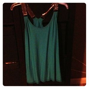 Candies tank top in turquoise worn once