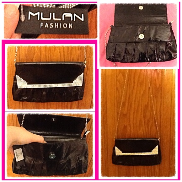 ⭐️SOLD IN BUNDLE⭐️👛Black &diamond clutch👛 - Picture 2 of 4
