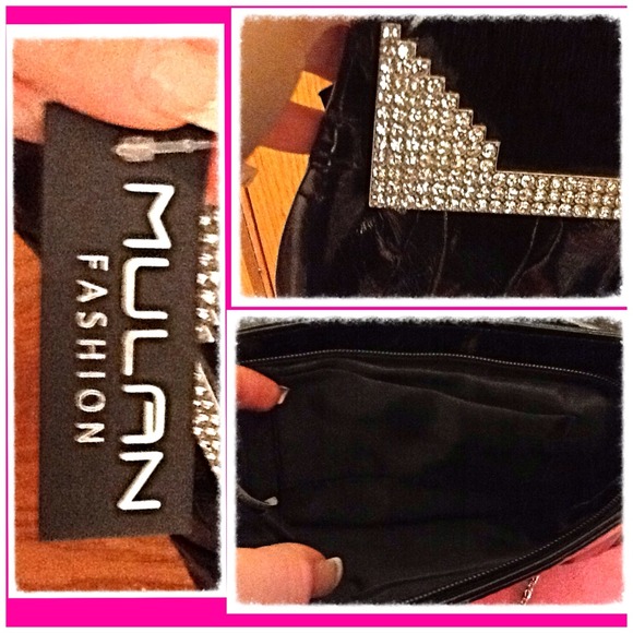 ⭐️SOLD IN BUNDLE⭐️👛Black &diamond clutch👛 - Picture 3 of 4
