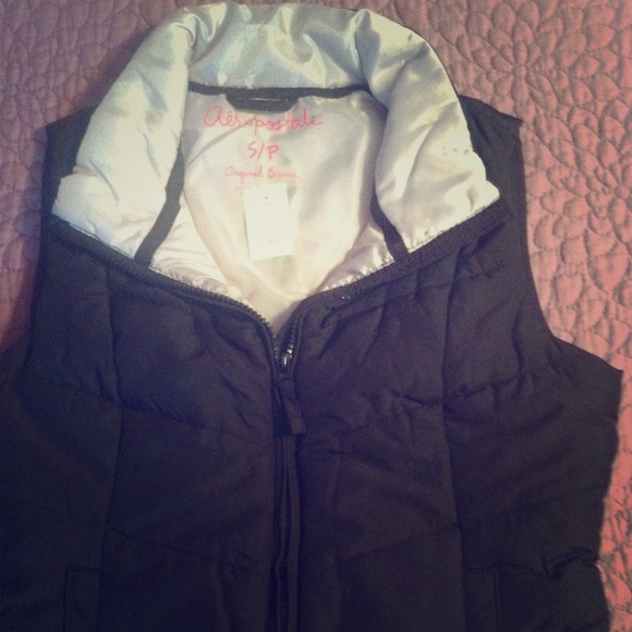 Aeropostale Puff Vest