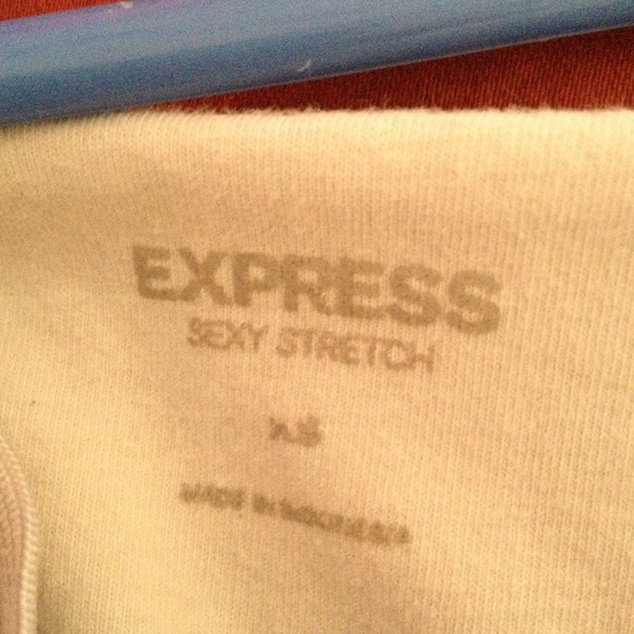 Express tank top - Picture 2 of 2