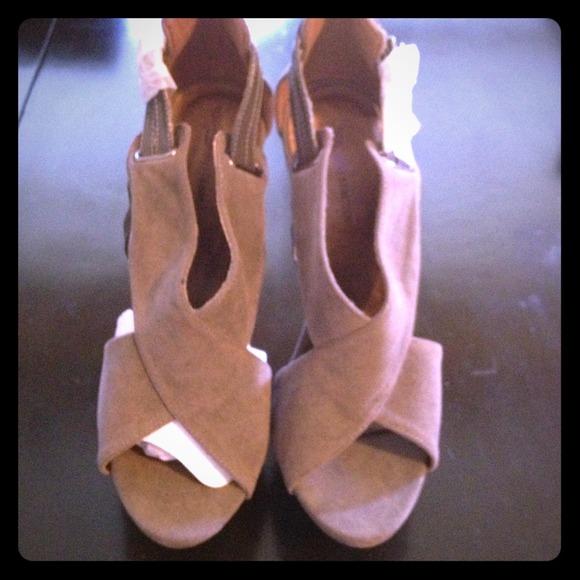 REDUCED!! ✨Brand New!!✨