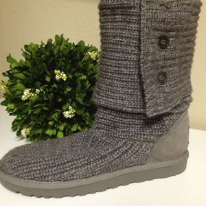 Cozy and Charming UGG-Boot RESERVED!!!