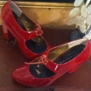 Gorgeous Steven by Steve Madden Merlot pump