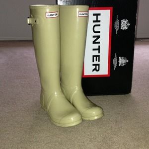 🎀Bundle  🎀Hunters 7.5 - shirt - watch - shoes