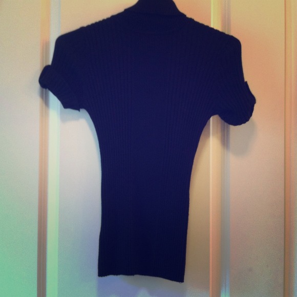 SOLD IN BUNDLE!! Black short sleeve sweater
