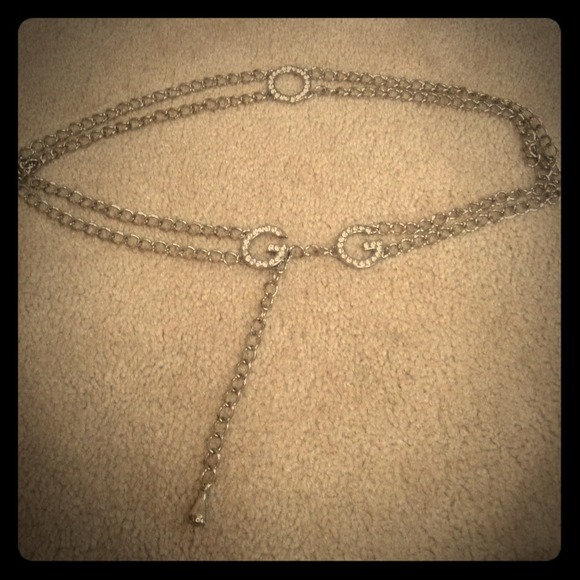 ⭐SOLD⭐ Guess silver chain belt