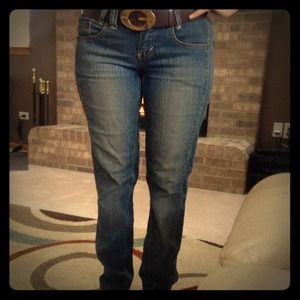 ⛔SOLD⛔Yonique Blue Jeans