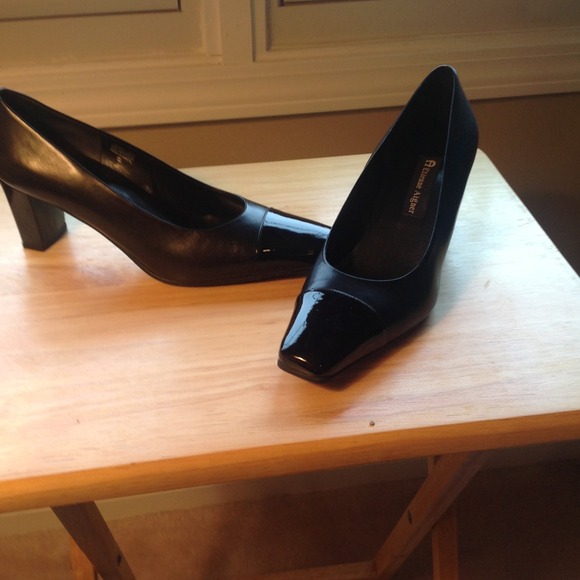 *Bundle for Amy*black pumps and black riding boots