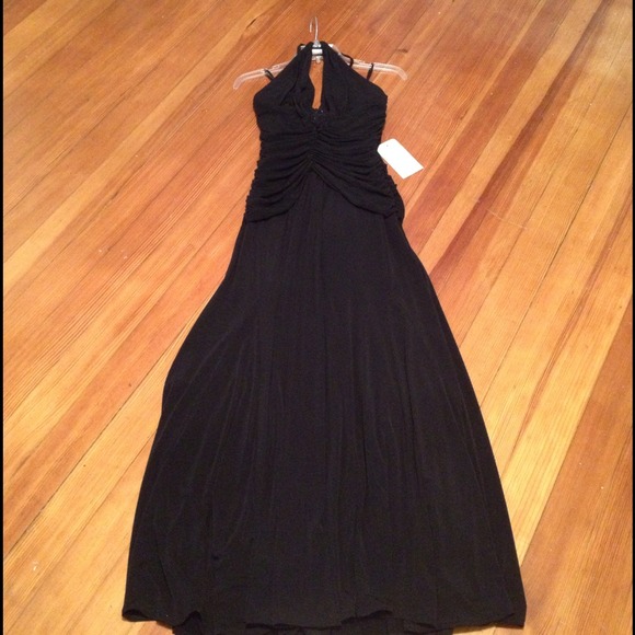 FLASH! Gorgeous!!Black halter gown! - Picture 4 of 4