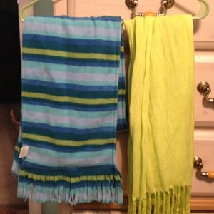 2 scarves for 1