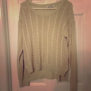 Oatmeal loose stitched cable knit size large