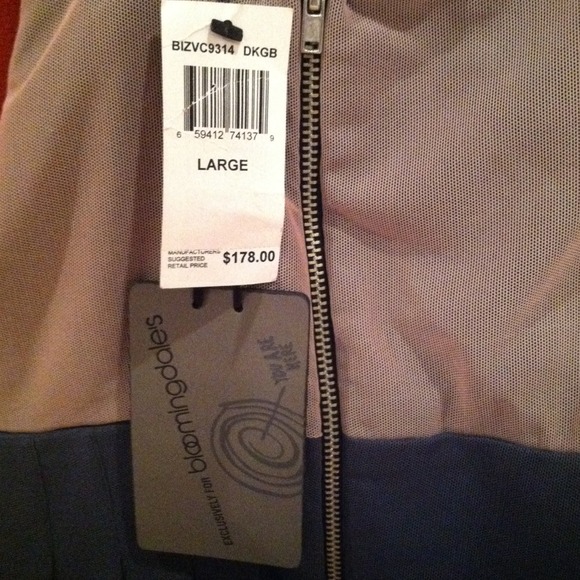 Brand New - Picture 4 of 4