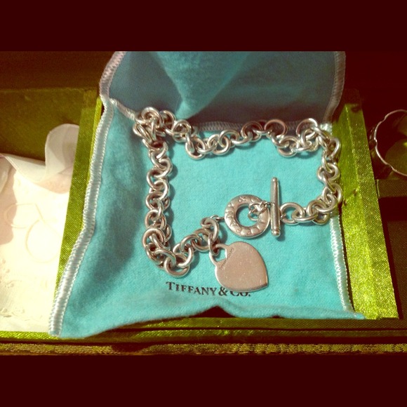 Tiffany & Co. heart pendant necklace.