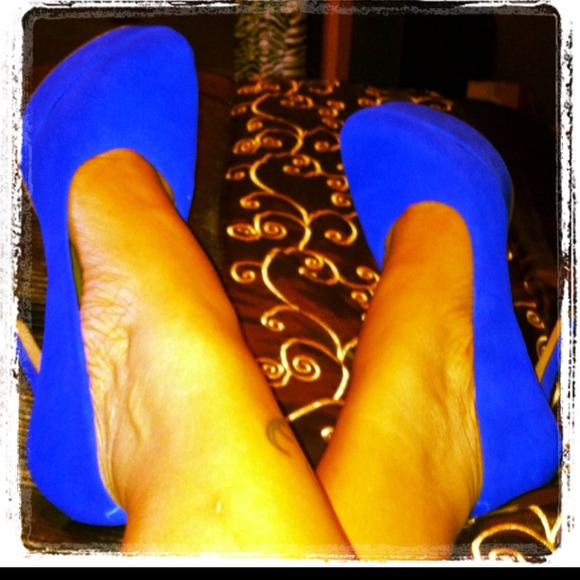 🔵RESERVED @stephoffey🔵Blue suede shoes