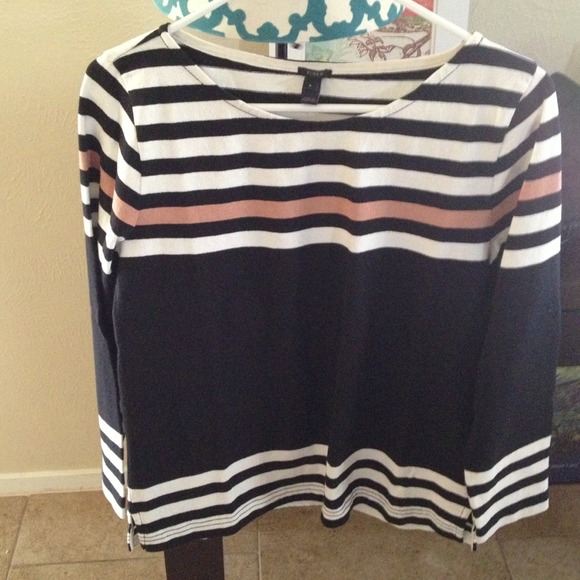 Gone after 6/9—-Jcrew top - Picture 1 of 3