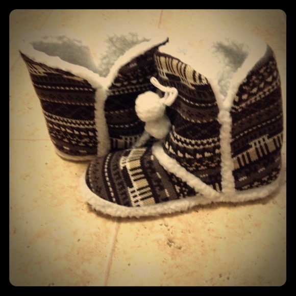 Fur slipper booties!