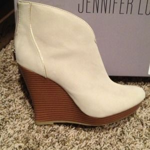 Price reduction!! Tan ankle boots