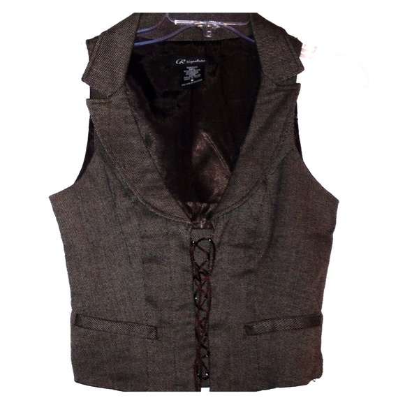Cute brown vest! Worn twice!