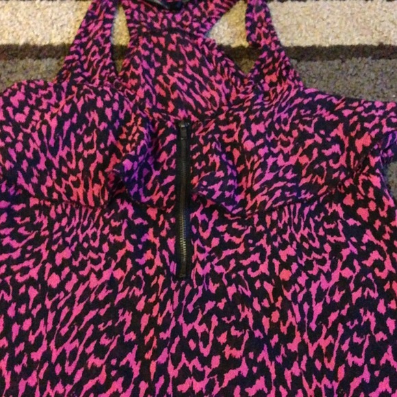 Pink leopard tank top - Picture 2 of 3
