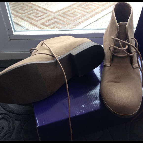 *SOLD* Bundled for lexyy000 Taupe suede booties! - Picture 2 of 3