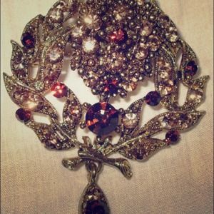 Gold & Amber Brooch/Pin