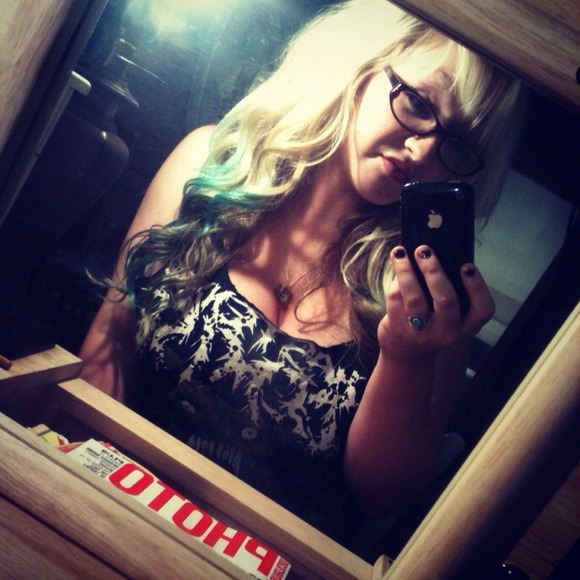 Meet the seller! 😻 - Picture 3 of 3