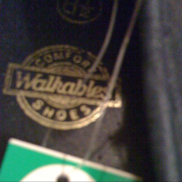 New walkables shoes🎈🎈50%off🎈 - Picture 2 of 2