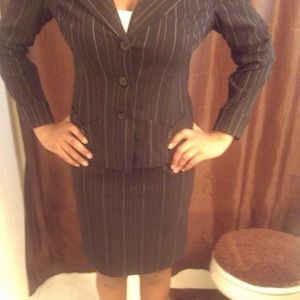Jacket & skirt suit black/ brown pin strips