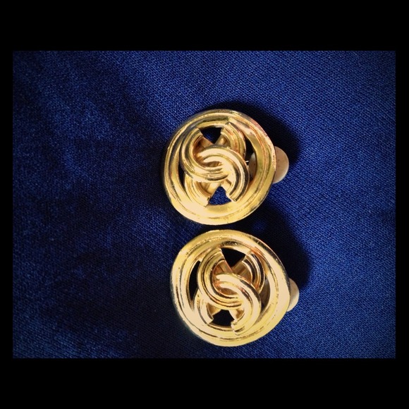 chanel clip on earrings