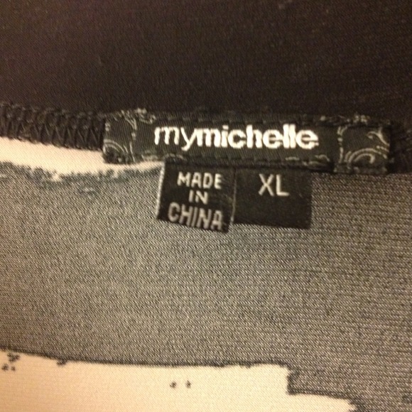 Adorable flows kimono 3/4 sleeve pattern dress! - Picture 3 of 4