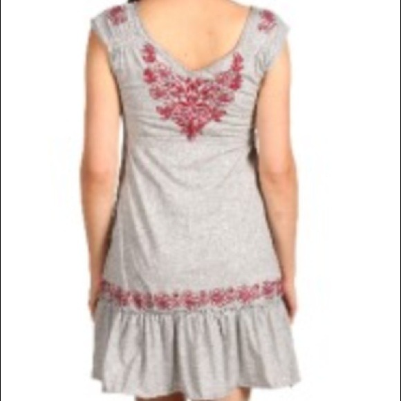 Johnny Was Heart Embroidered dress. - Picture 2 of 2