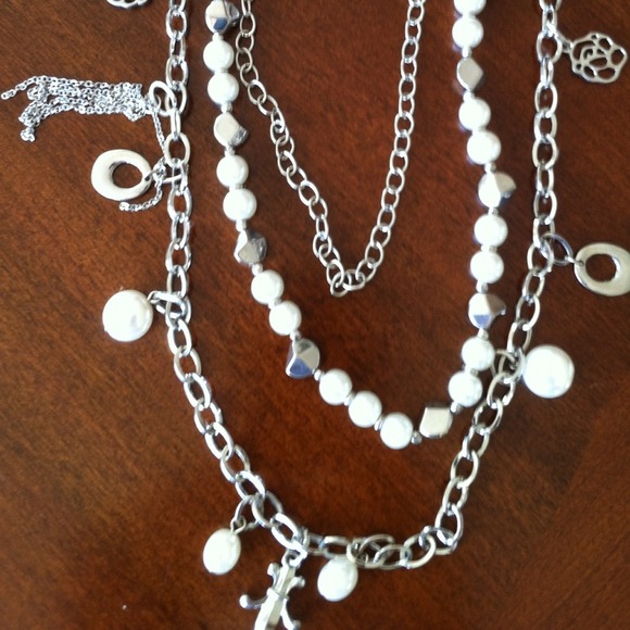 🌟SOLD🌟3 layer necklace - Picture 3 of 4