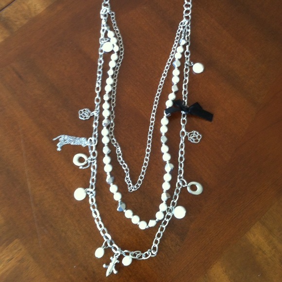 🌟SOLD🌟3 layer necklace - Picture 4 of 4