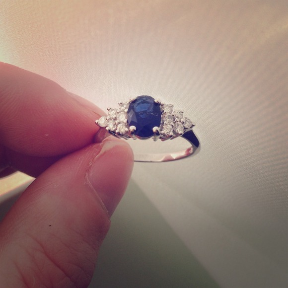 Accessories - 🌀🌀RESERVED🌀🌀Gorgeous ring Size 9