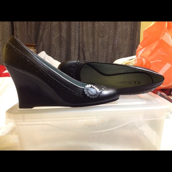 💢SOLD💢 Black Wedge Heels - never worn