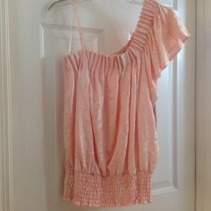 RESERVE Beautiful peach top Beautiful peach top