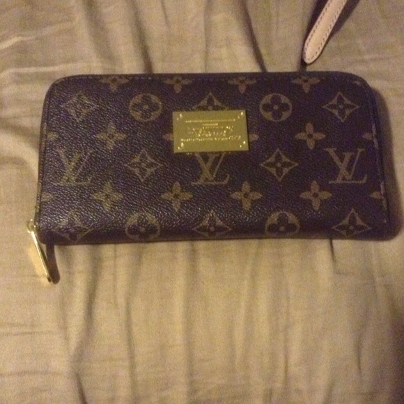 Louis Vuitton Wallet