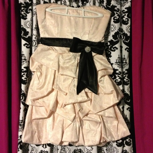 Elegant formal