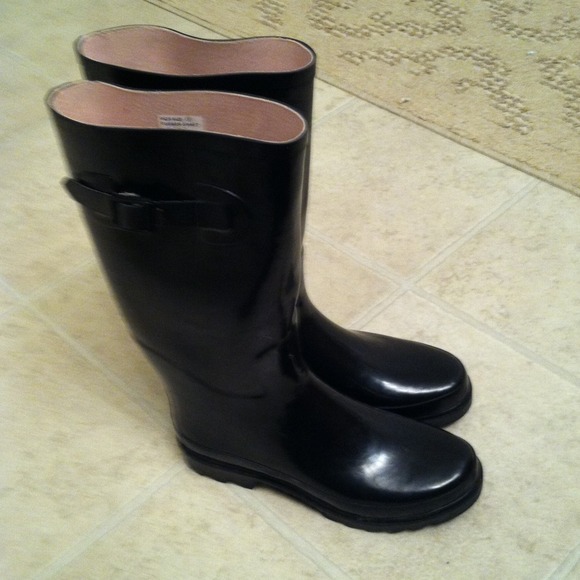 Black ☔rain boots☔ with removable fleece liners